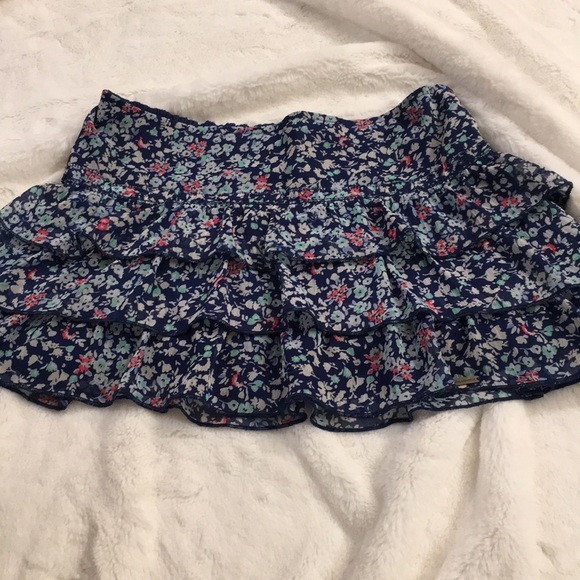 Abercrombie kids skirt. Floral. Worn once. - Picture 1 of 3